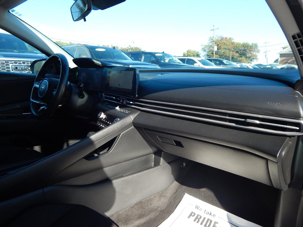 Hyundai Elantra SEL Convenience IVT 2025
