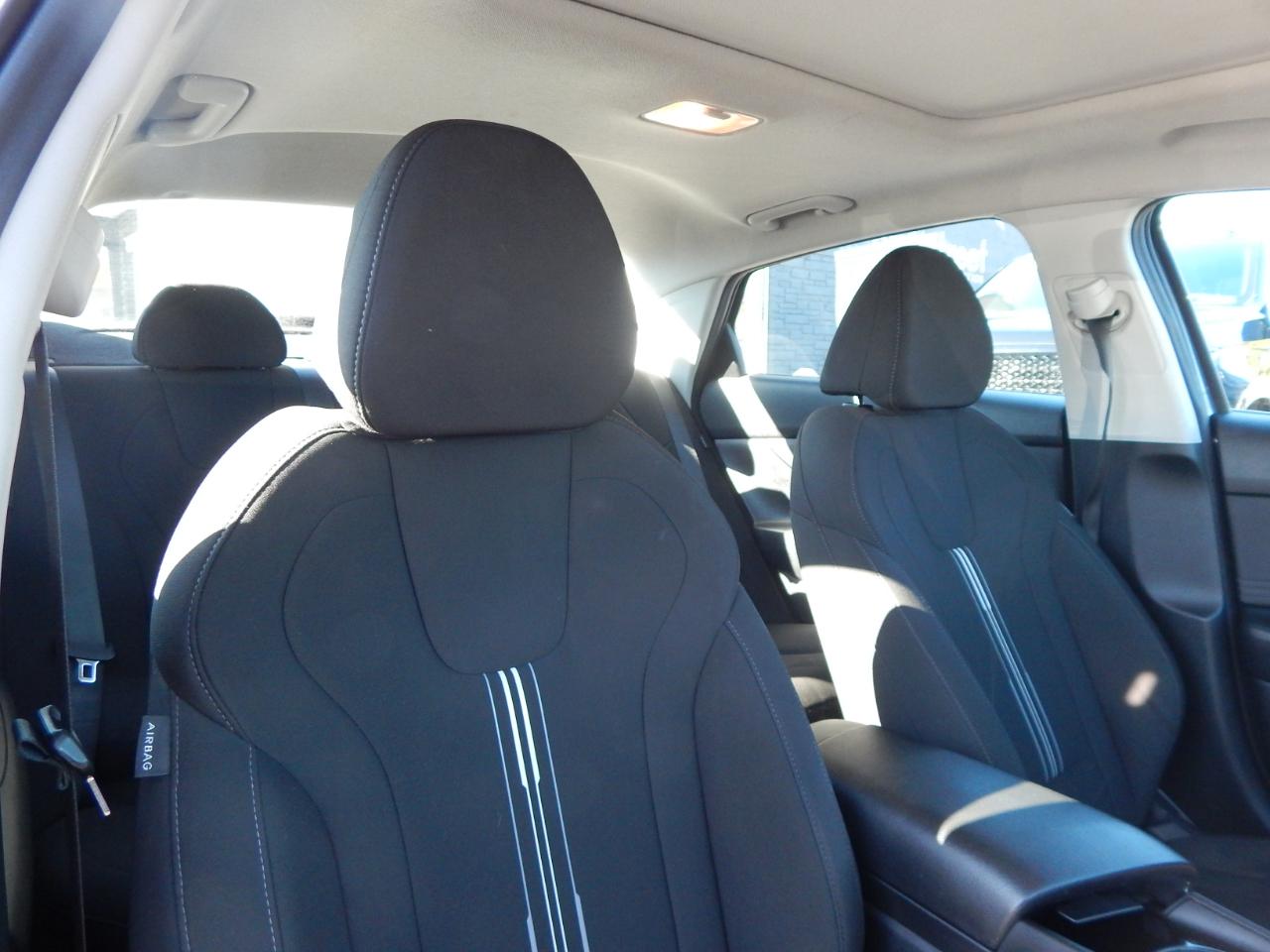 Hyundai Elantra SEL Convenience IVT 2025