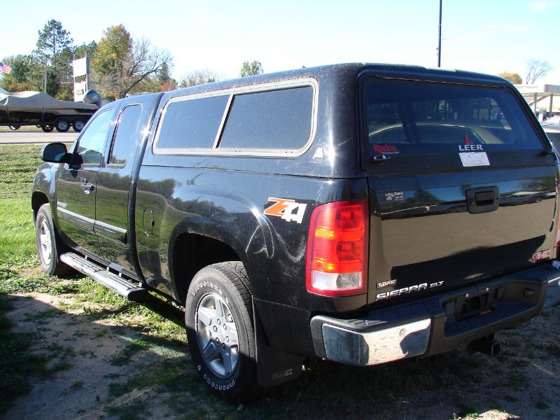GMC Sierra 1500 SLT Ext. Cab 4WD 2011 GMC Sierra 1500 SLT Ext. Cab 4WD 2011