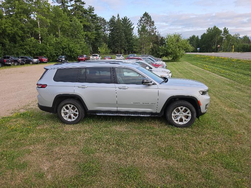 Jeep Grand Cherokee L Limited 4WD 2023