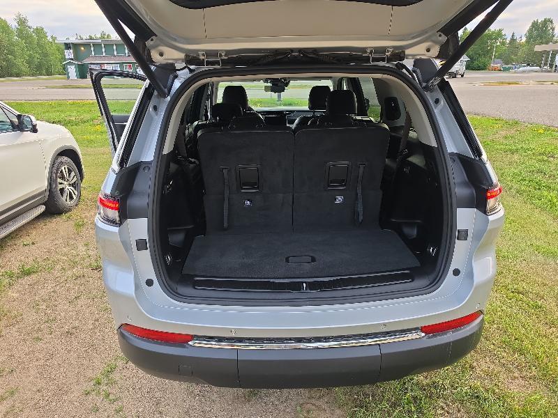 Jeep Grand Cherokee L Limited 4WD 2023