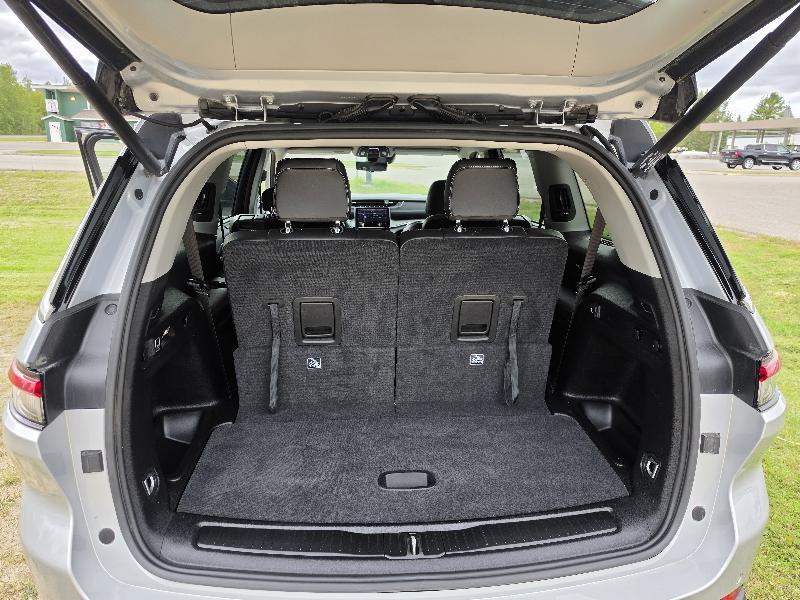 Jeep Grand Cherokee L Limited 4WD 2023