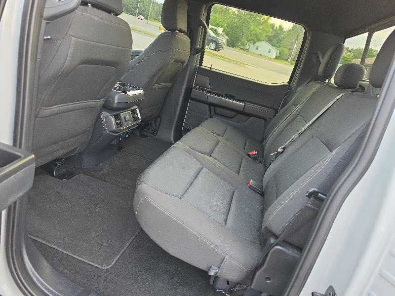 Ford F-150 4WD SuperCrew 145" XLT 2024