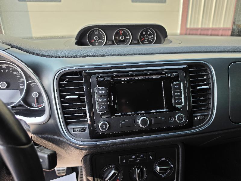 Volkswagen Beetle 2.0T Turbo 2013