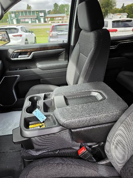 GMC Sierra 1500 Crew Cab 143.5" WB 4WD SLE2 2025