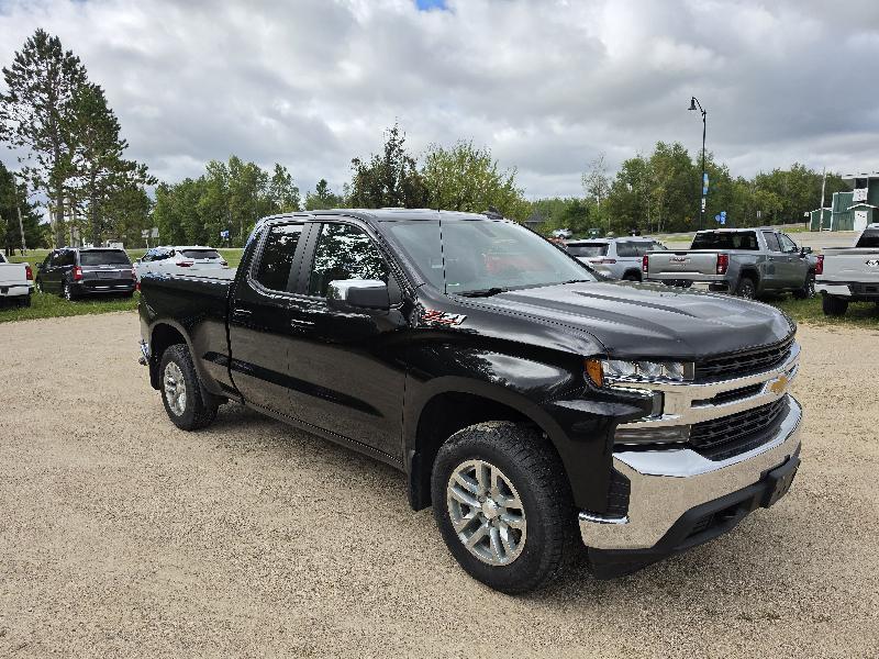 Chevrolet Silverado 1500 Limited LT Double Cab 4WD 2022