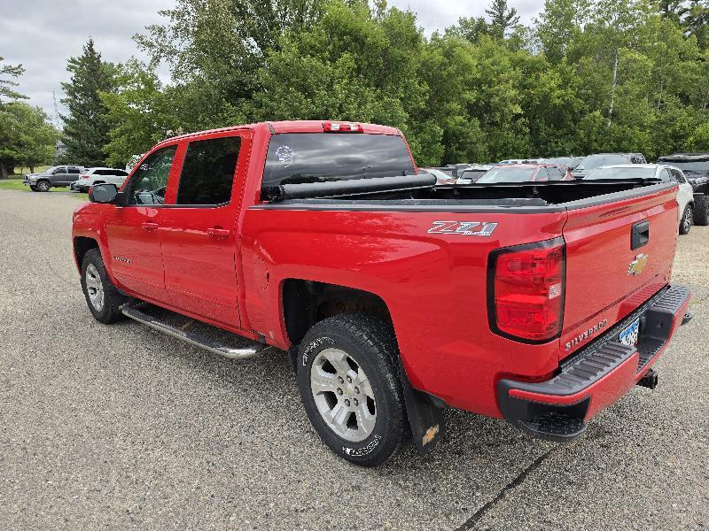 Chevrolet Silverado 1500 4WD Crew Cab 143.5" LT w/1LT 2017
