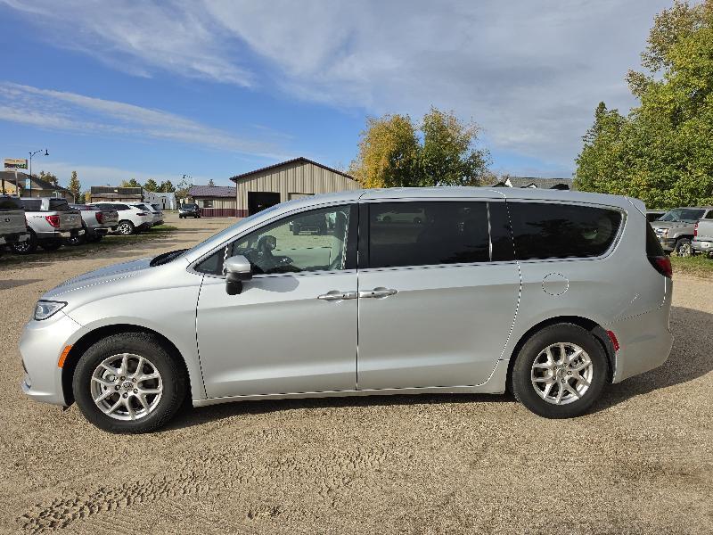 Chrysler Pacifica Touring L 2023