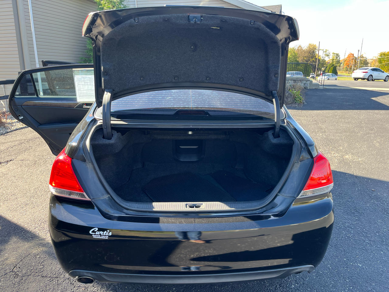 Toyota Avalon Base 2011 Toyota Avalon Base 2011