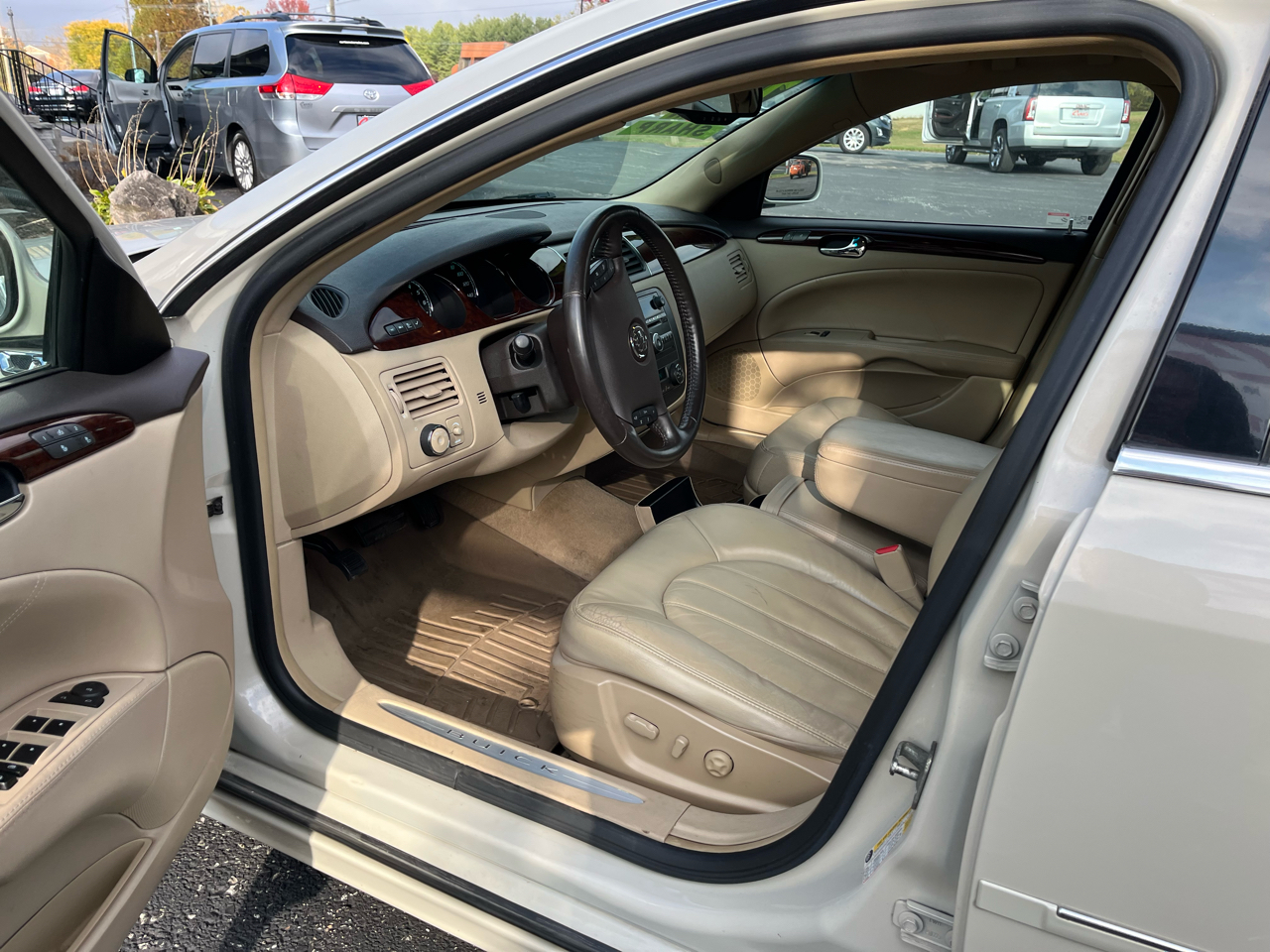 Buick Lucerne CXL 2011 Buick Lucerne CXL 2011