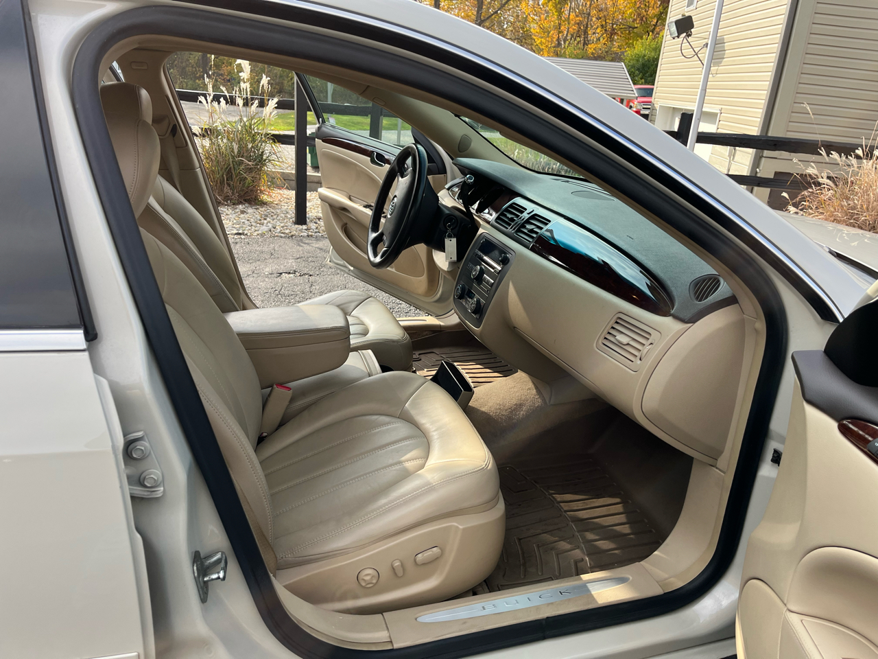 Buick Lucerne CXL 2011 Buick Lucerne CXL 2011