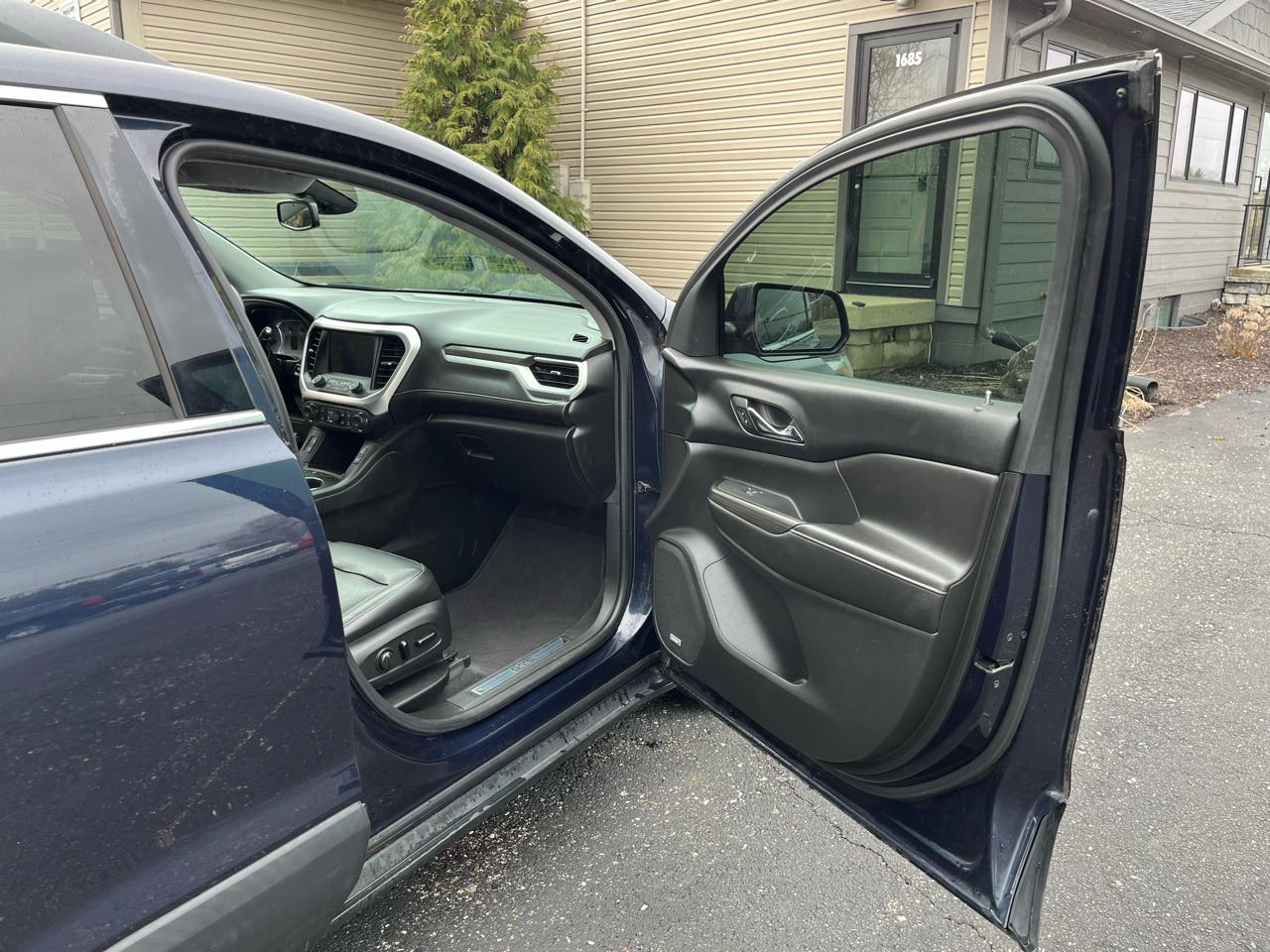 GMC Acadia SLT-1 FWD 2017