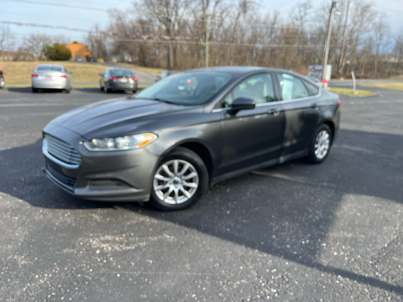 Ford Fusion S 2016