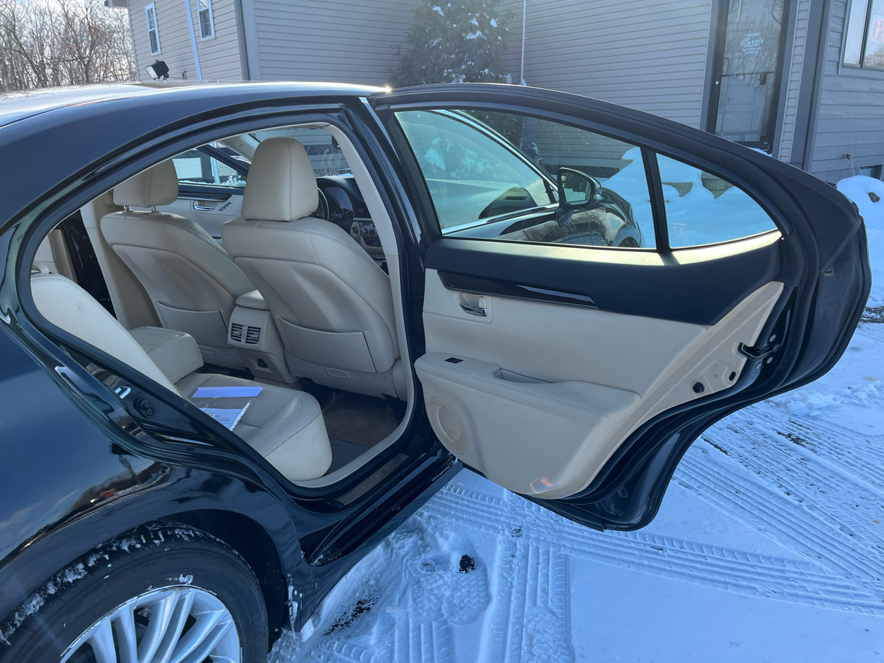 Lexus ES 350 Sedan 2015