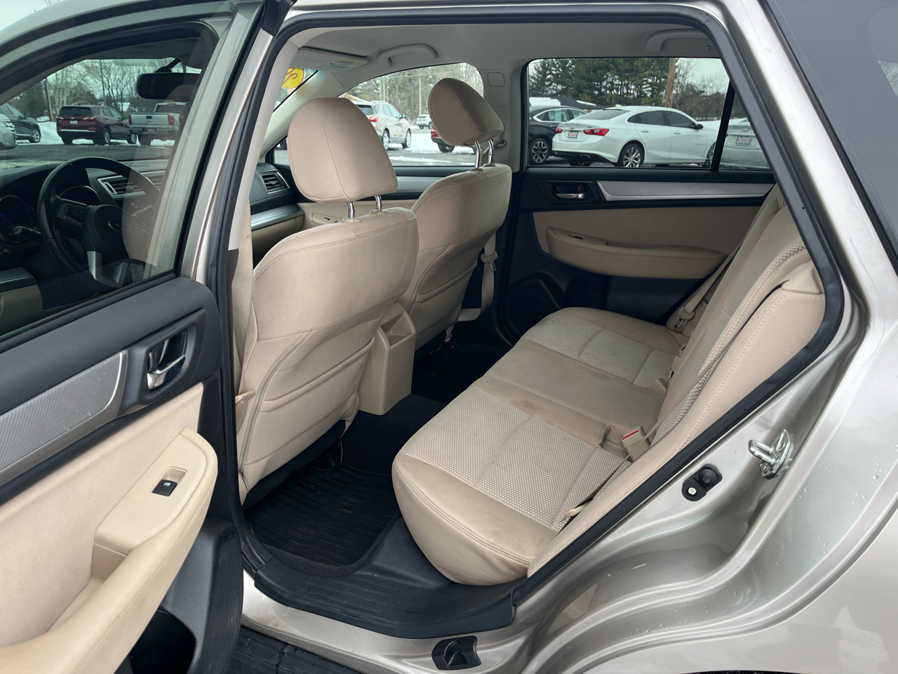 Subaru Outback 2.5i Premium 2016