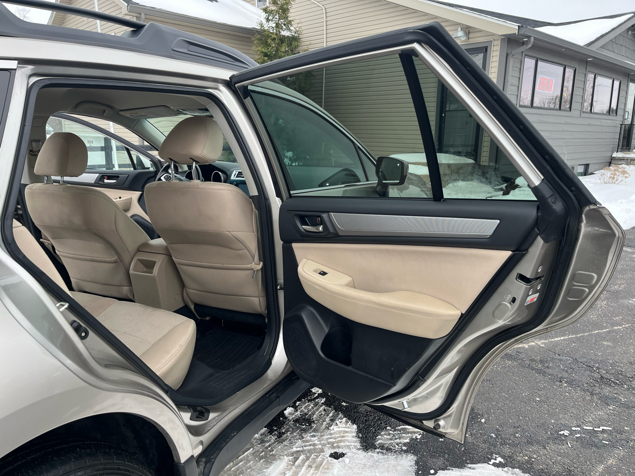 Subaru Outback 2.5i Premium 2016