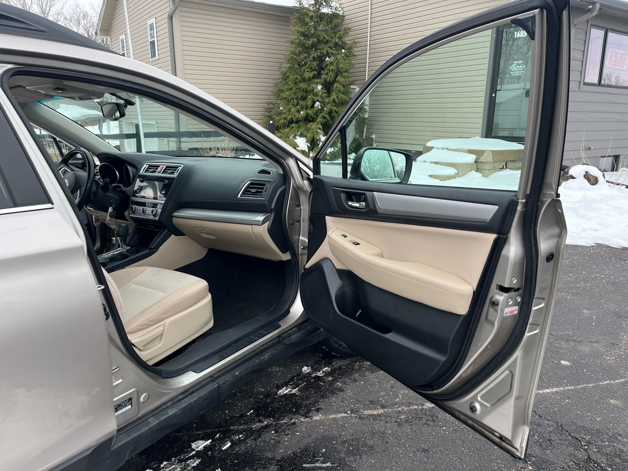 Subaru Outback 2.5i Premium 2016