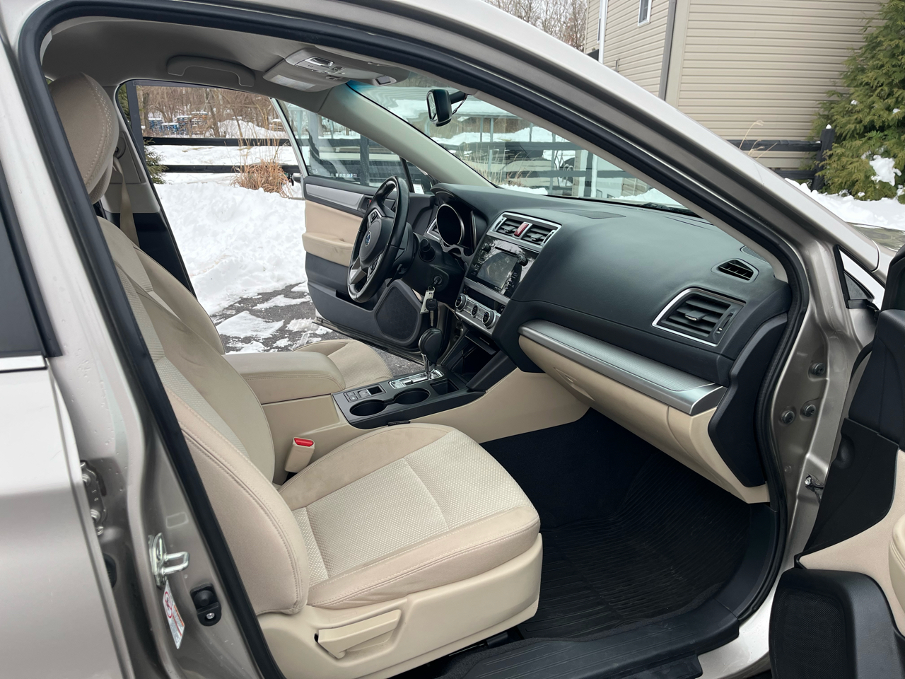 Subaru Outback 2.5i Premium 2016