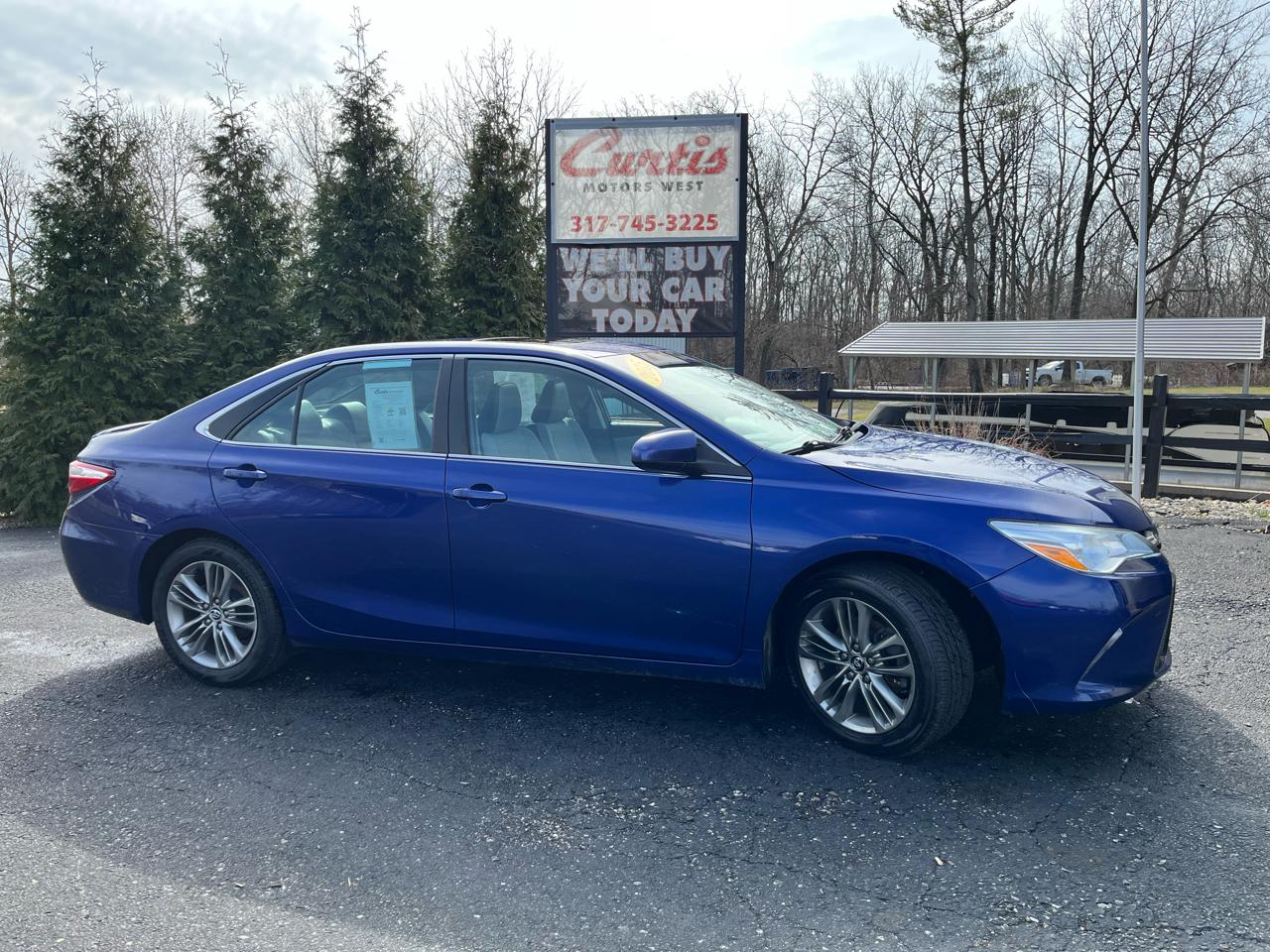 Toyota Camry SE 2015