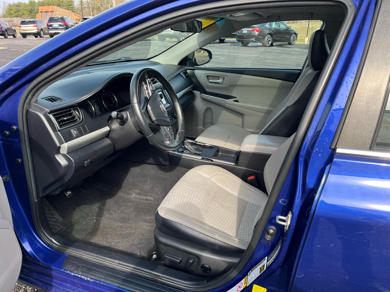 Toyota Camry SE 2015