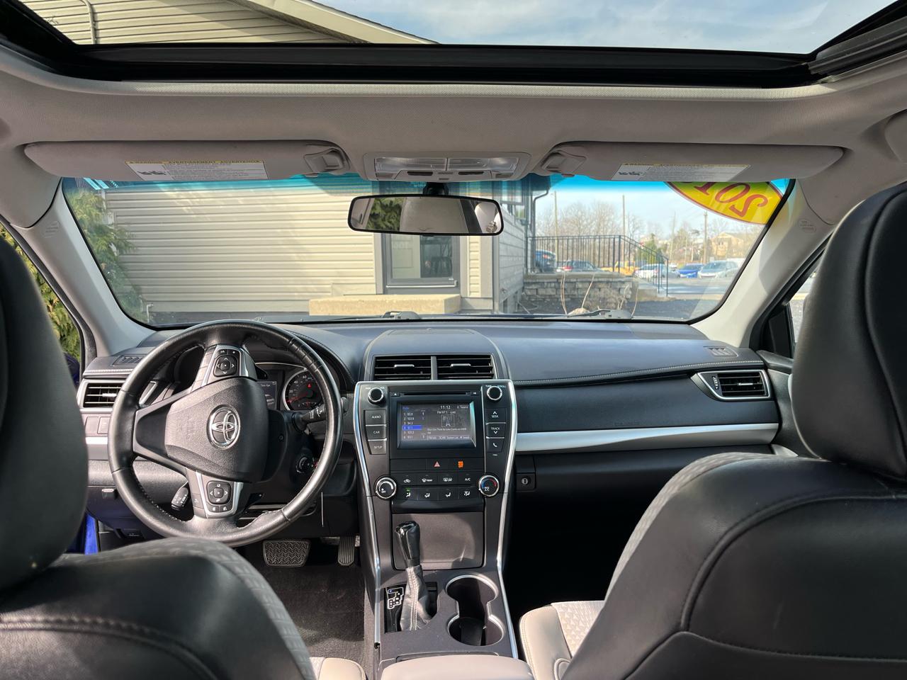 Toyota Camry SE 2015