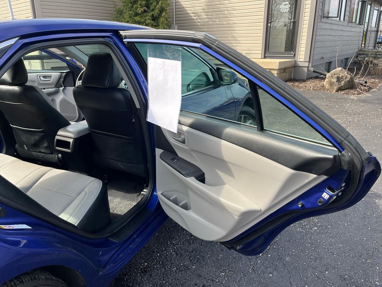 Toyota Camry SE 2015