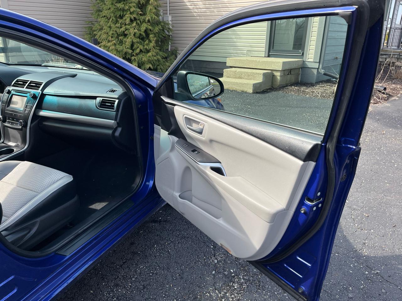 Toyota Camry SE 2015