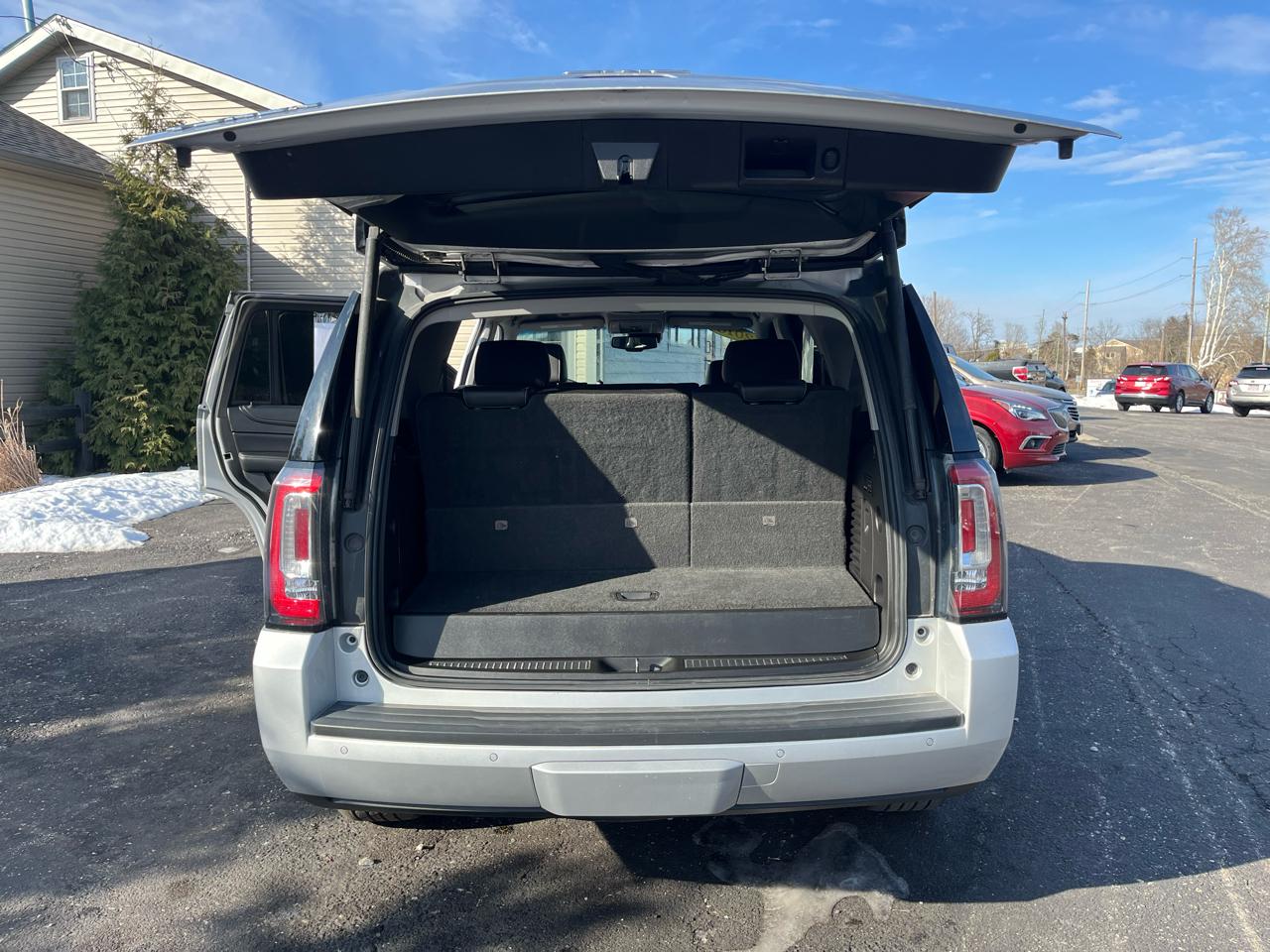 GMC Yukon SLT 4WD 2016