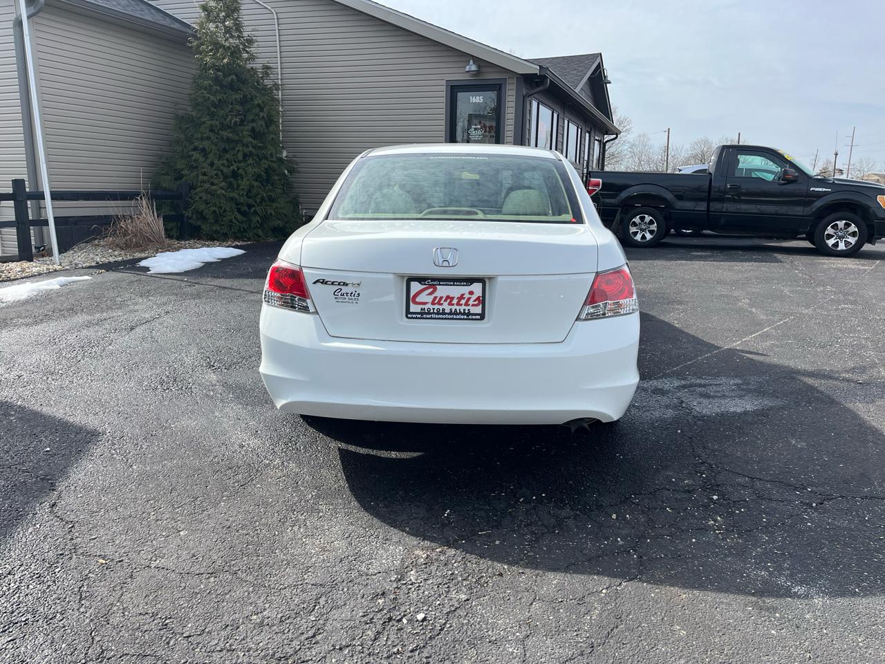 Honda Accord LX sedan AT 2009