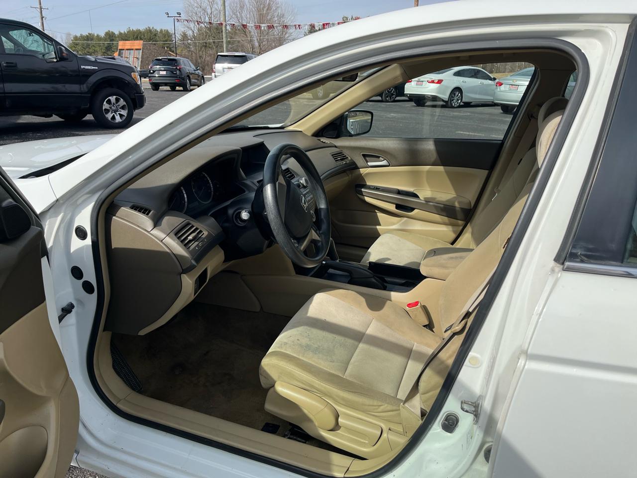 Honda Accord LX sedan AT 2009