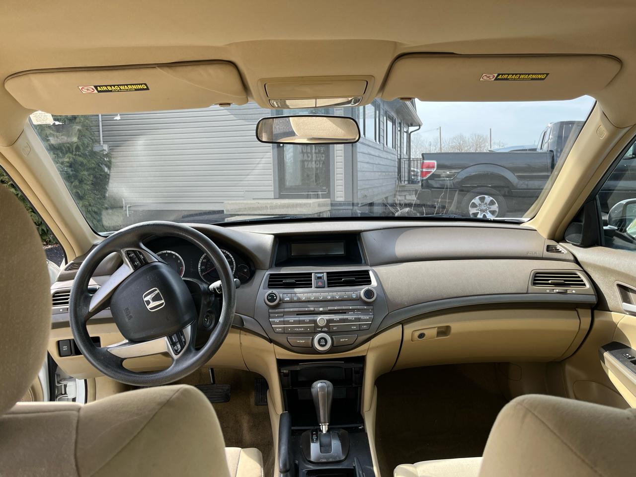 Honda Accord LX sedan AT 2009