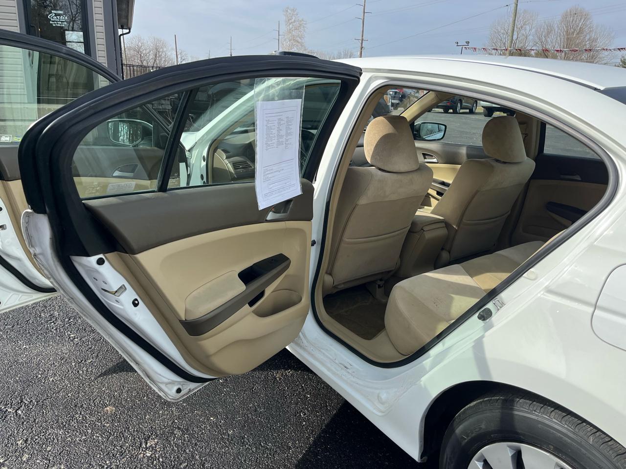 Honda Accord LX sedan AT 2009