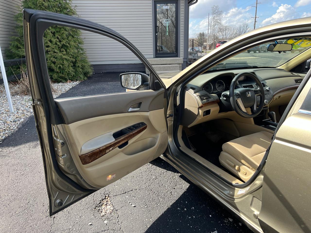 Honda Accord EX Sedan AT 2010