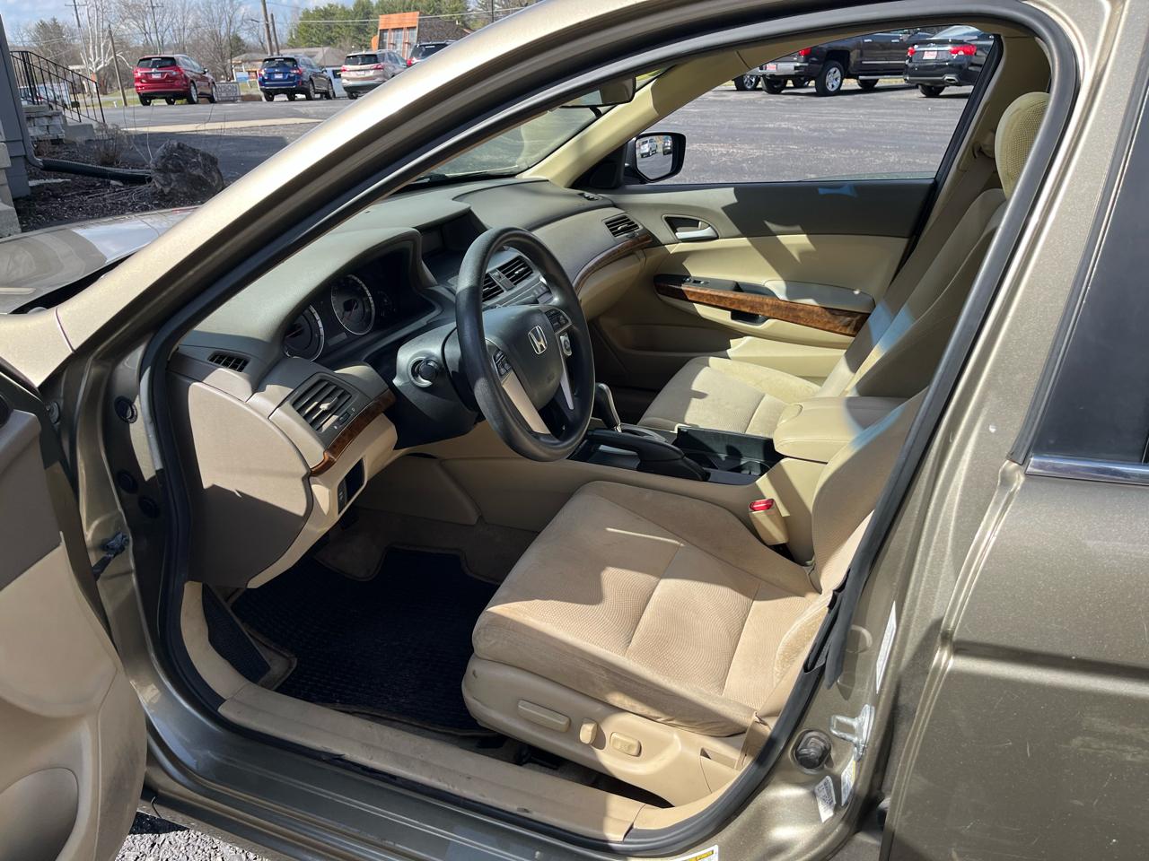 Honda Accord EX Sedan AT 2010