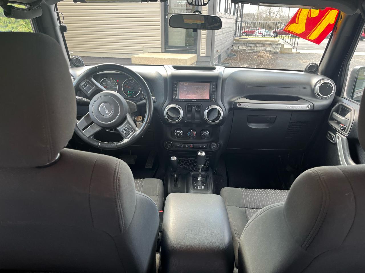 Jeep Wrangler Sahara 4WD 2012