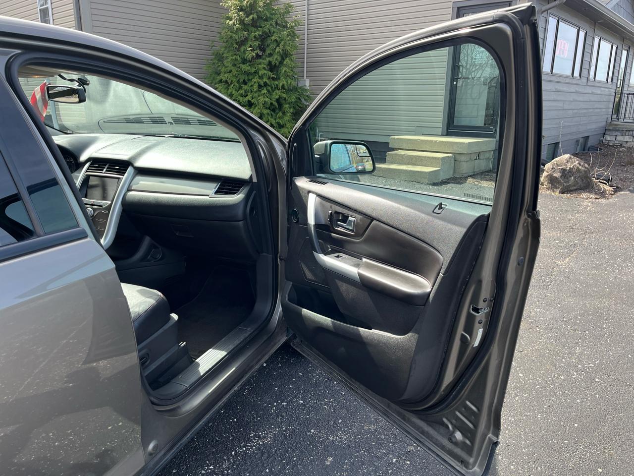 Ford Edge SEL FWD 2013