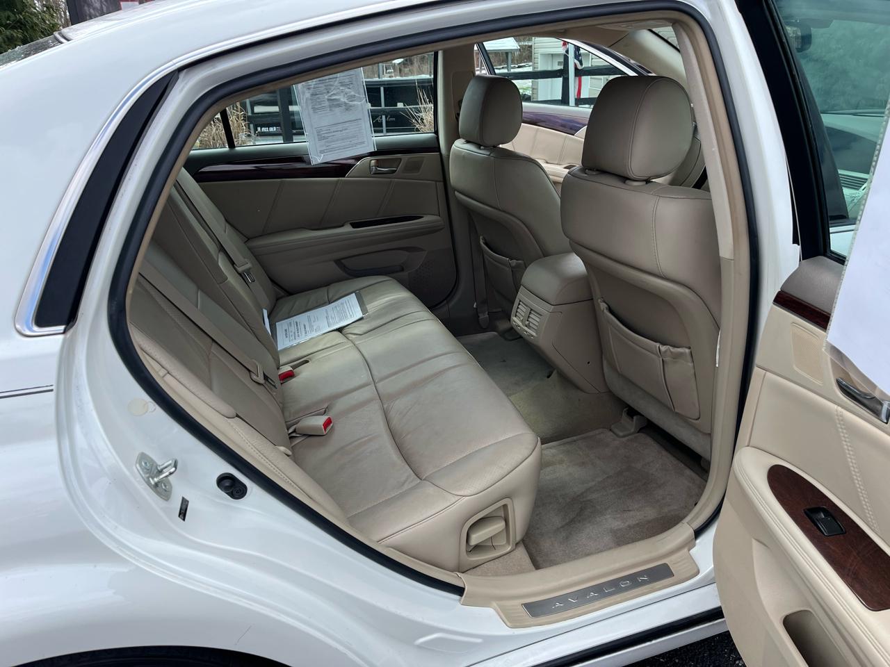 Toyota Avalon XLS 2008