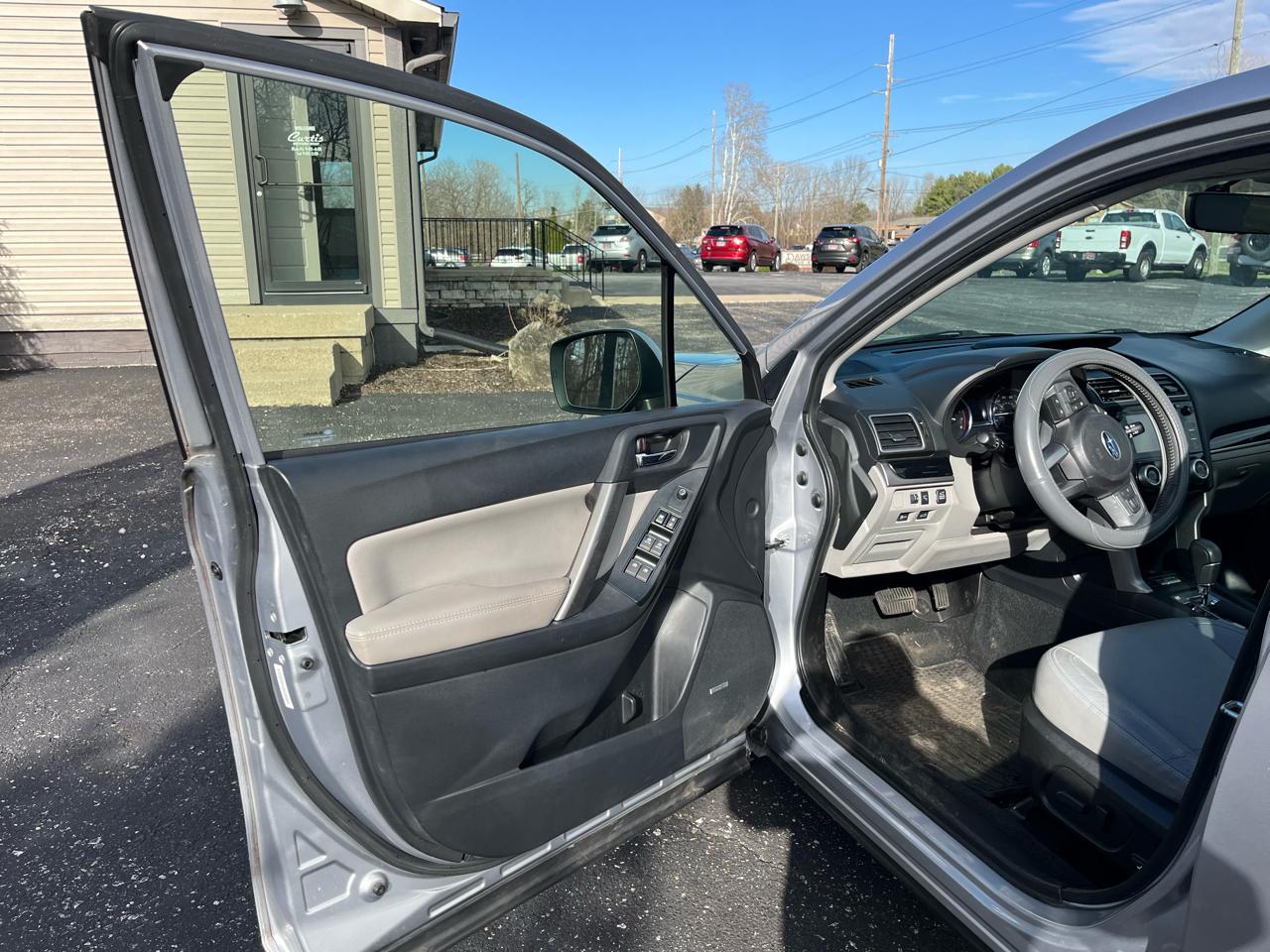 Subaru Forester 2.5i Limited 2017