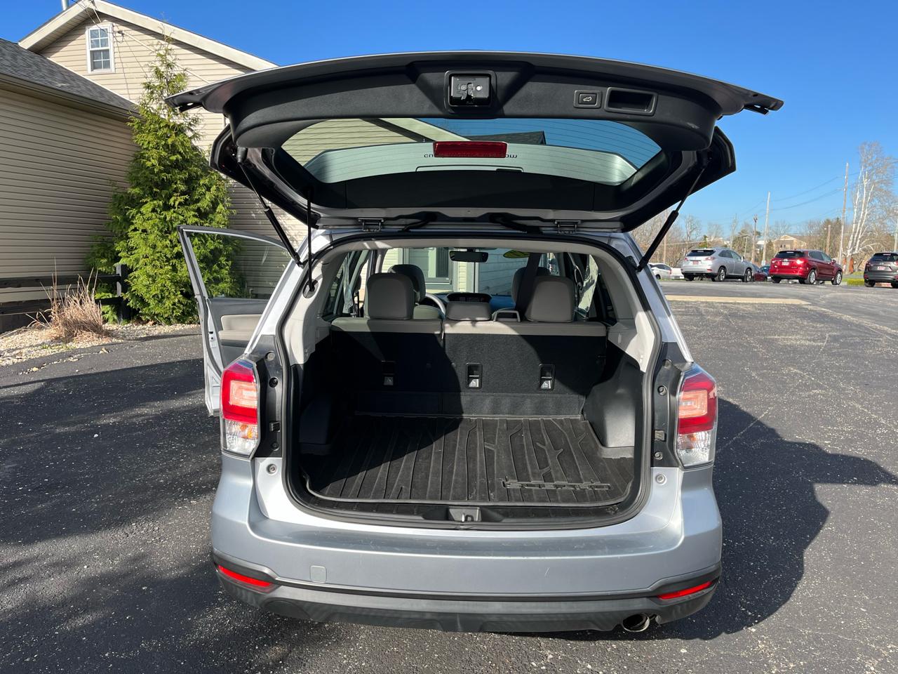 Subaru Forester 2.5i Limited 2017