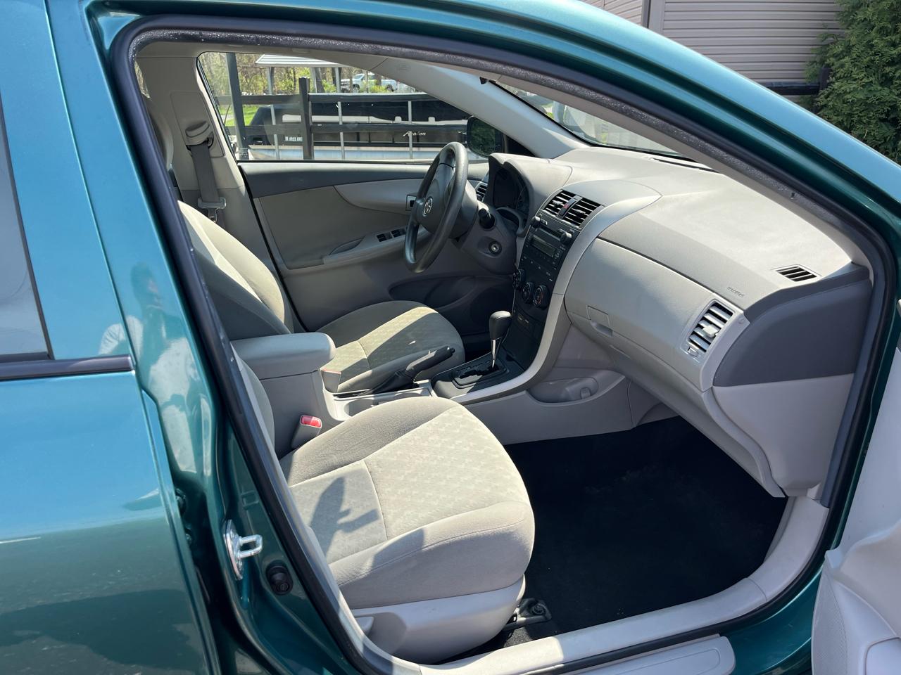 Toyota Corolla S 4-Speed AT 2009