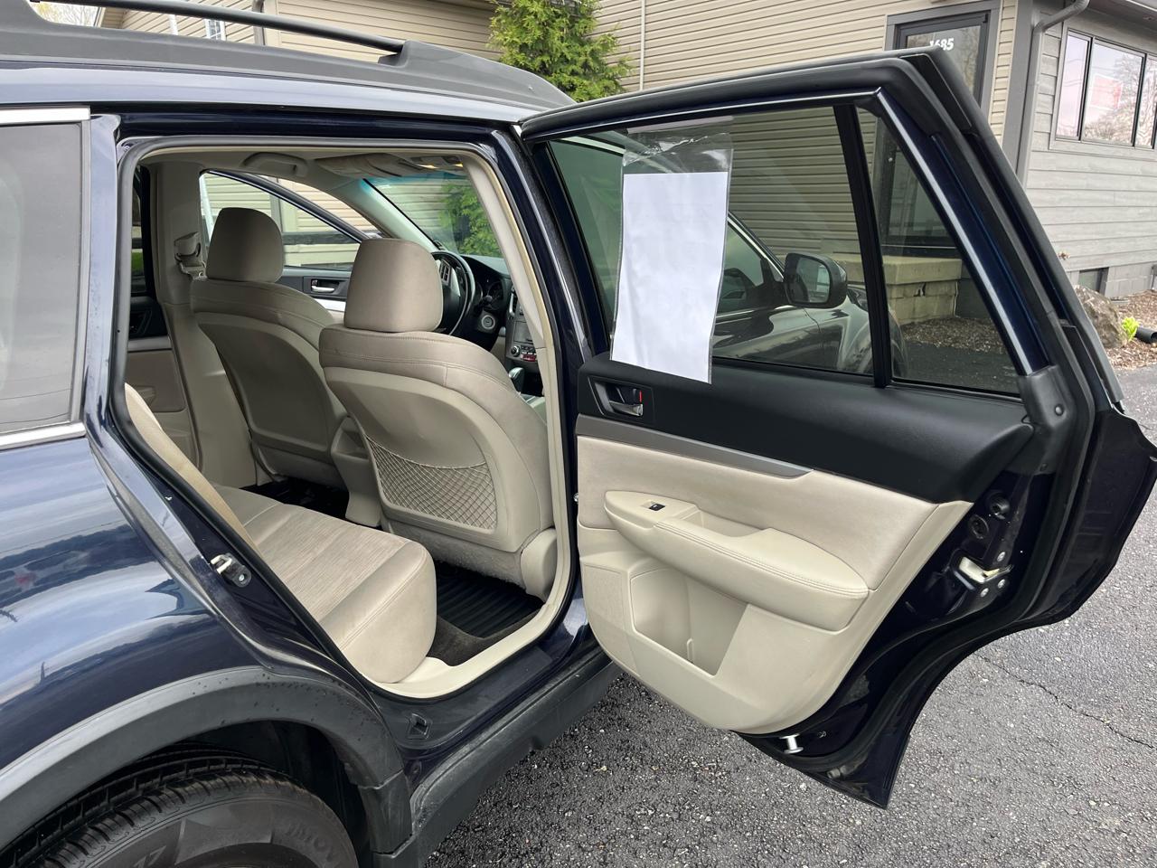 Subaru Outback 2.5i Premium 2014