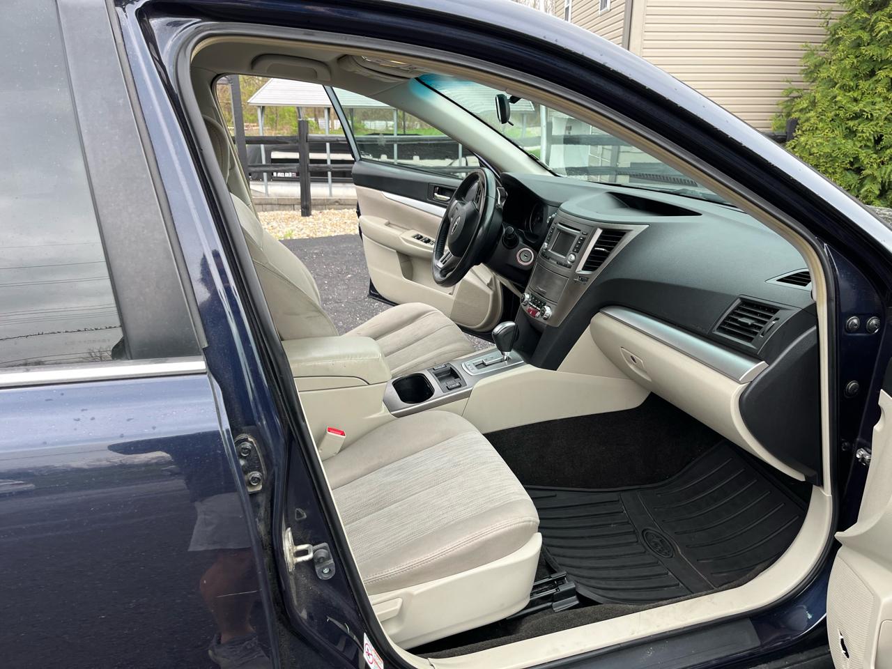 Subaru Outback 2.5i Premium 2014