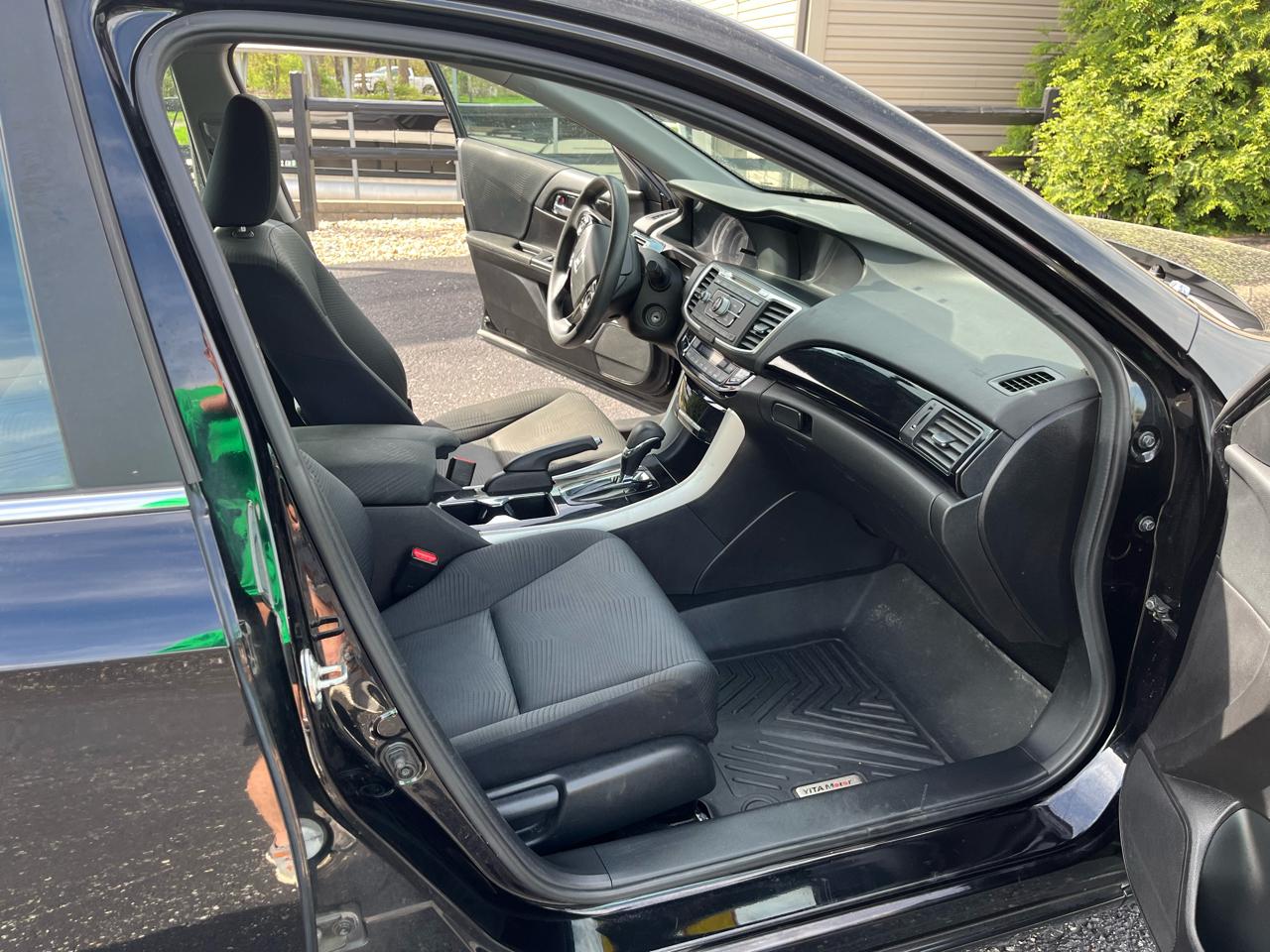 Honda Accord LX Sedan CVT 2016