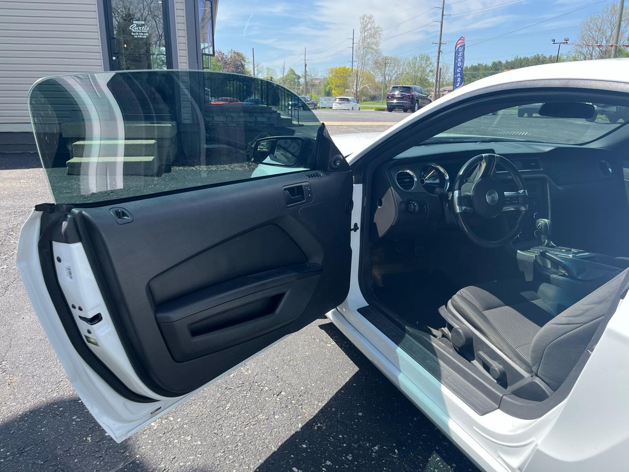 Ford Mustang V6 Coupe 2014