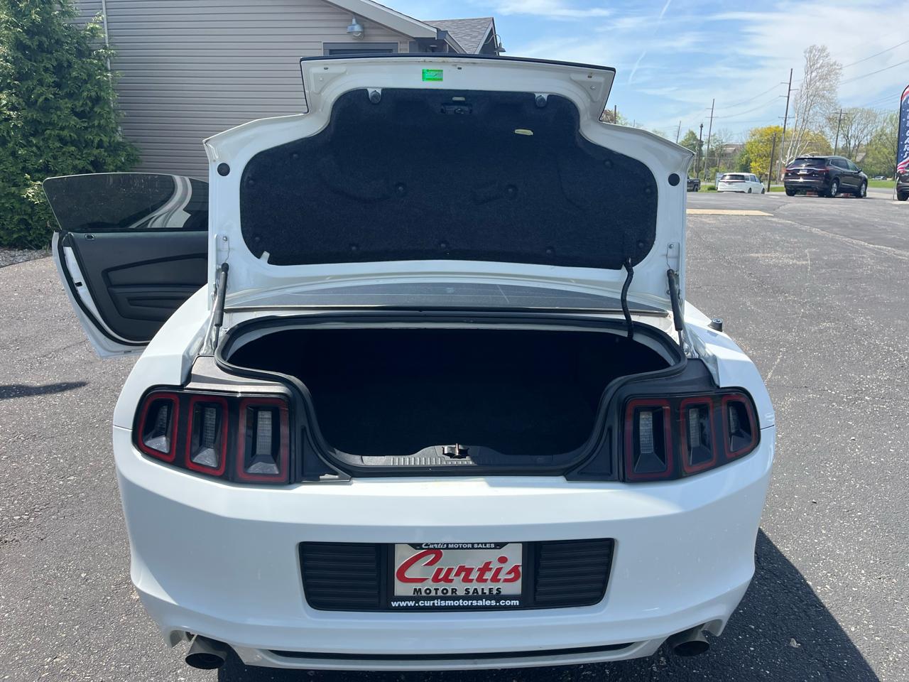 Ford Mustang V6 Coupe 2014