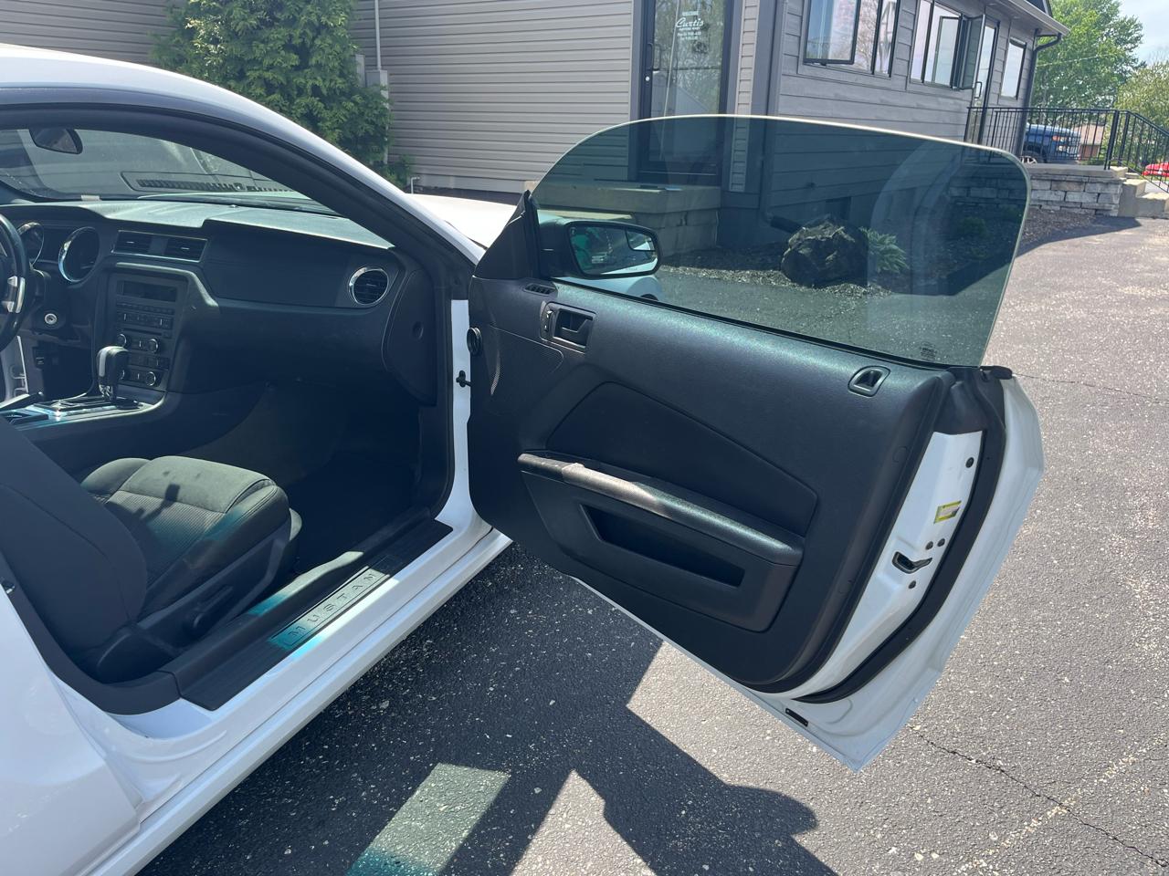 Ford Mustang V6 Coupe 2014