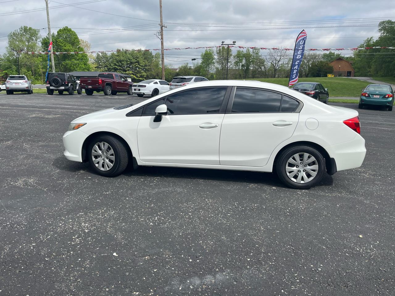 Honda Civic LX Sedan 5-Speed AT 2012