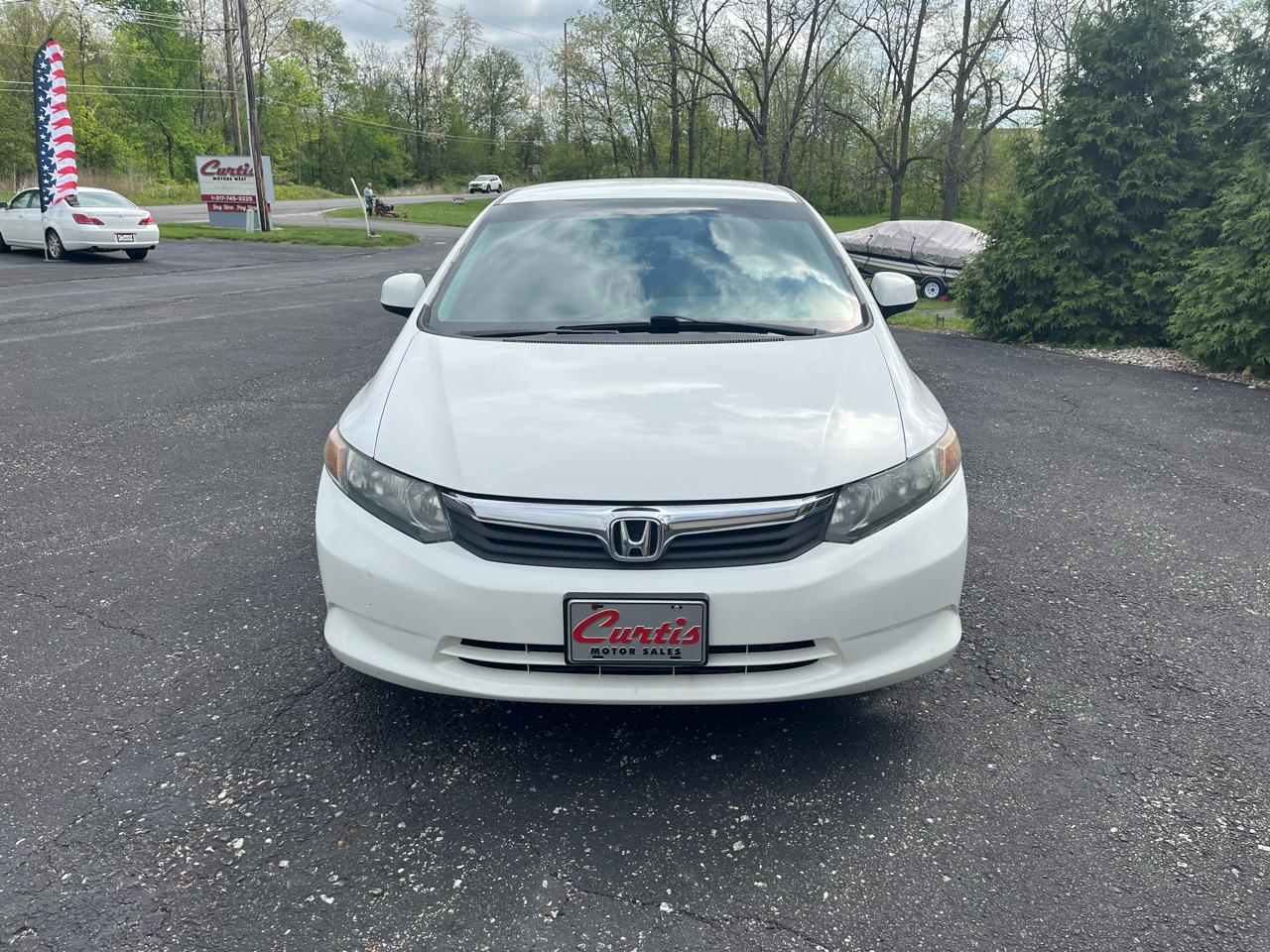 Honda Civic LX Sedan 5-Speed AT 2012