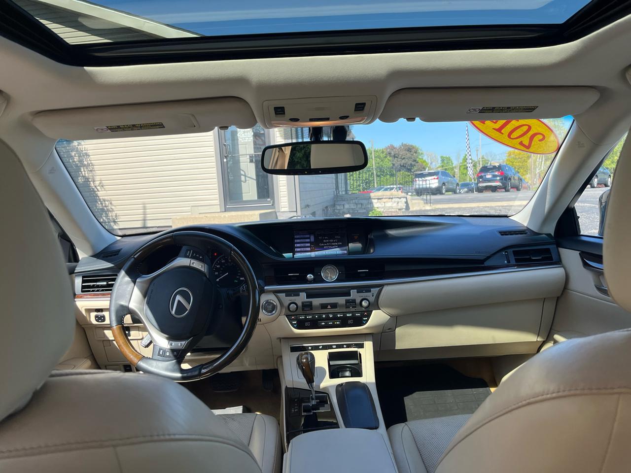 Lexus ES 350 Sedan 2014