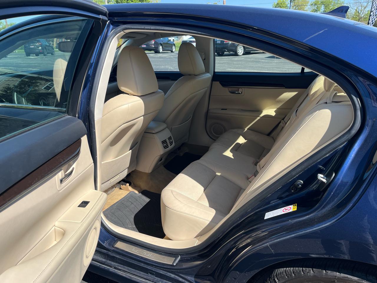 Lexus ES 350 Sedan 2014
